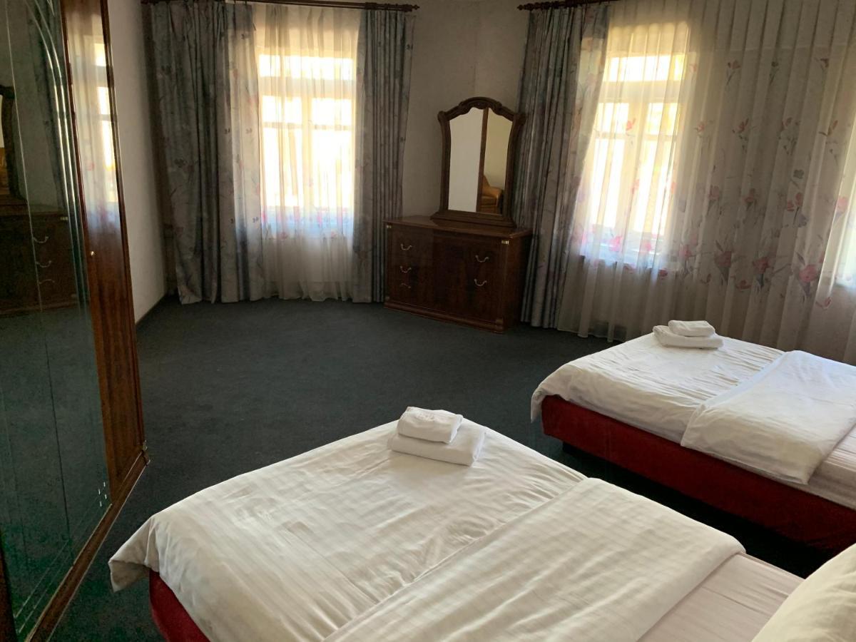 Hotel Voskresensky Soumy Extérieur photo