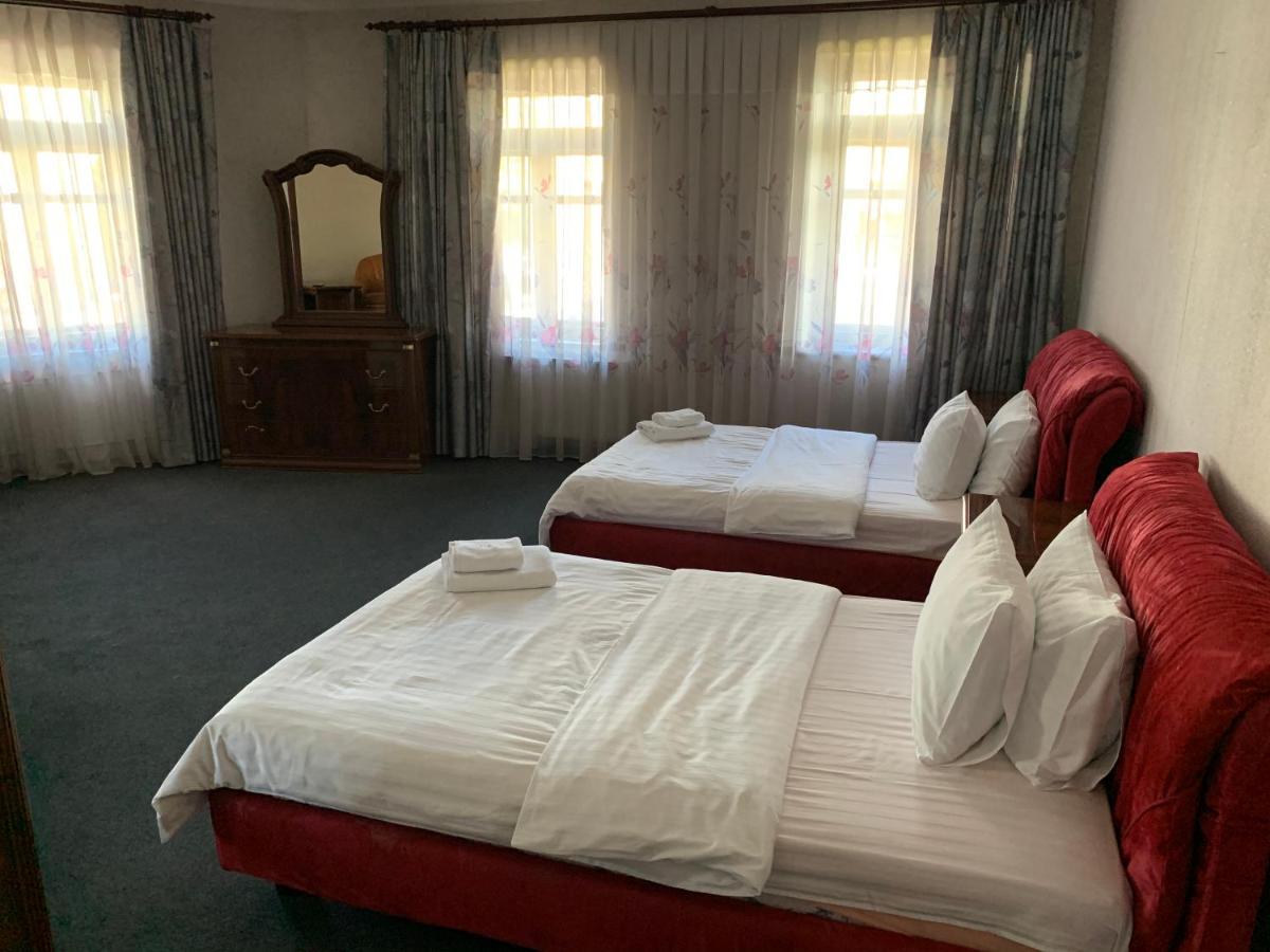 Hotel Voskresensky Soumy Extérieur photo