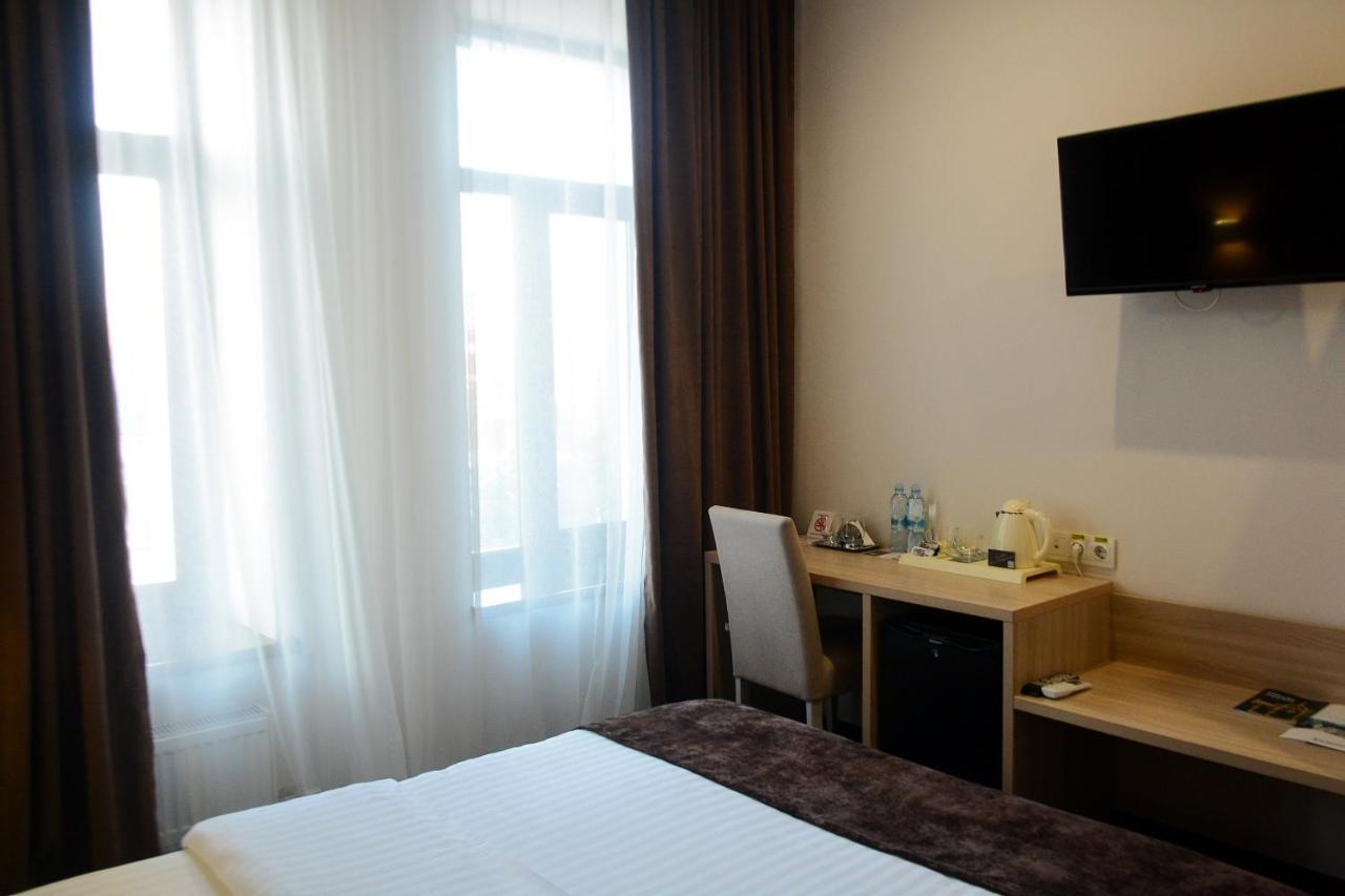 Hotel Voskresensky Soumy Extérieur photo