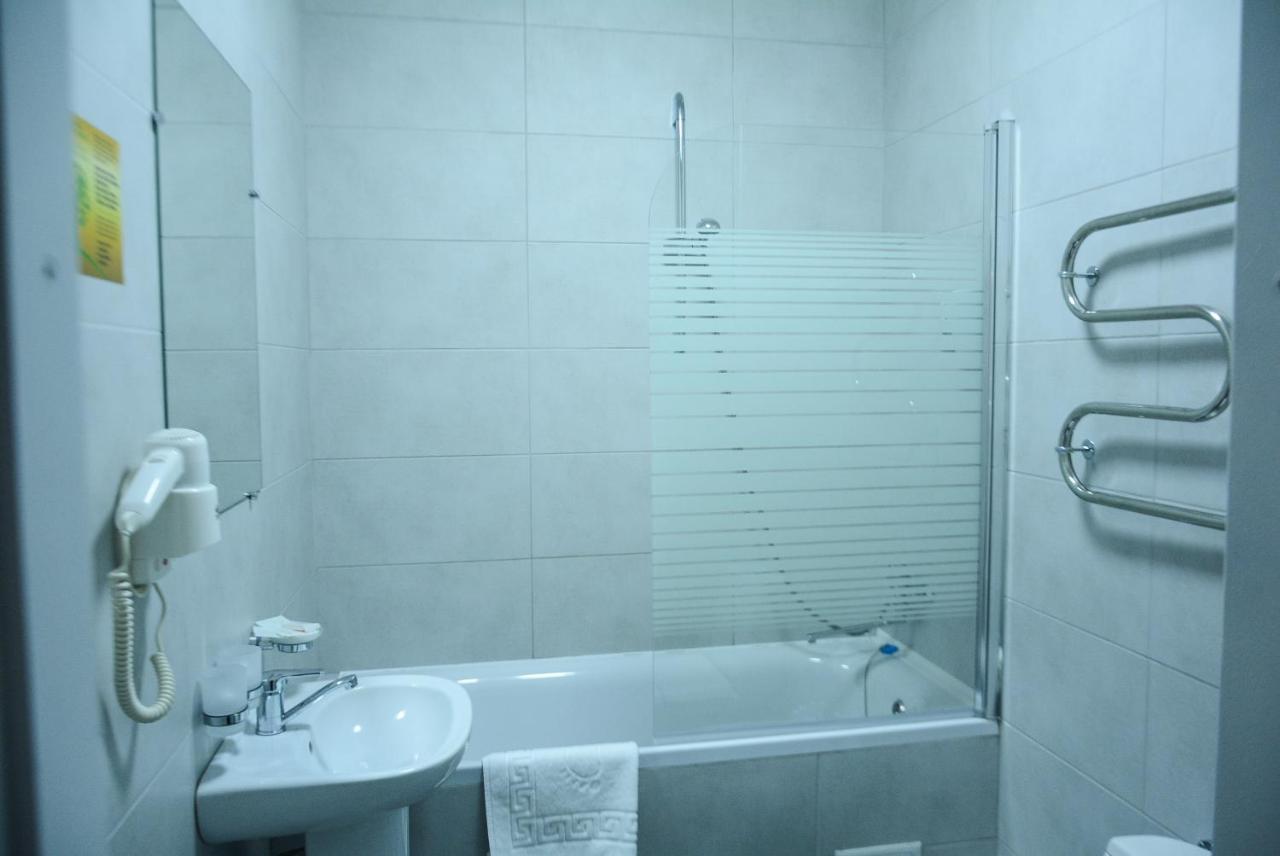Hotel Voskresensky Soumy Extérieur photo